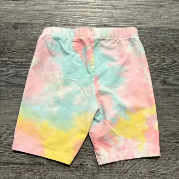 Kids Rainbow Short-sleeves Girl’s Pajama Set
Size 6 - Picture 7 of 7